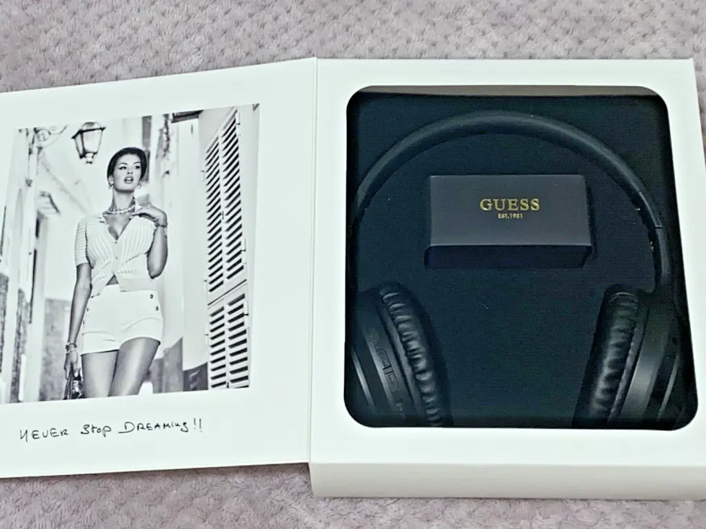 GUESS WIRELESS HEADPHONES BLACK