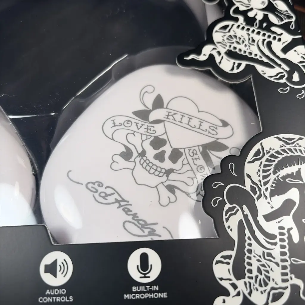 Ed Hardy Wireless Headphones White Bluetooth Love Kills Slowly