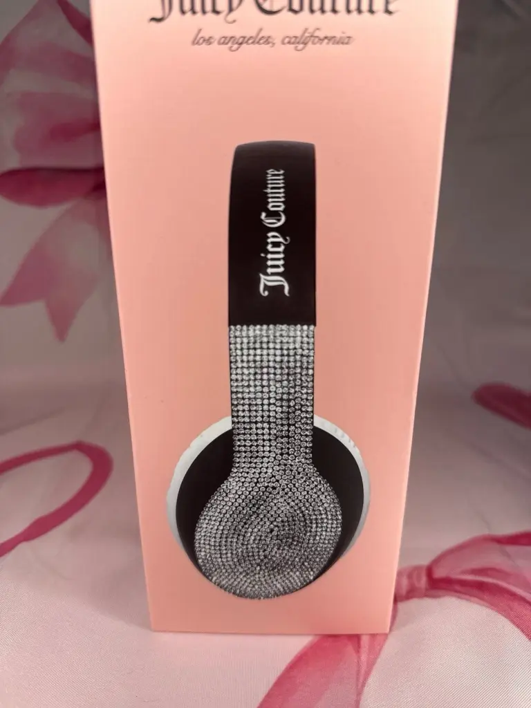 Juicy Couture Wireless headphones