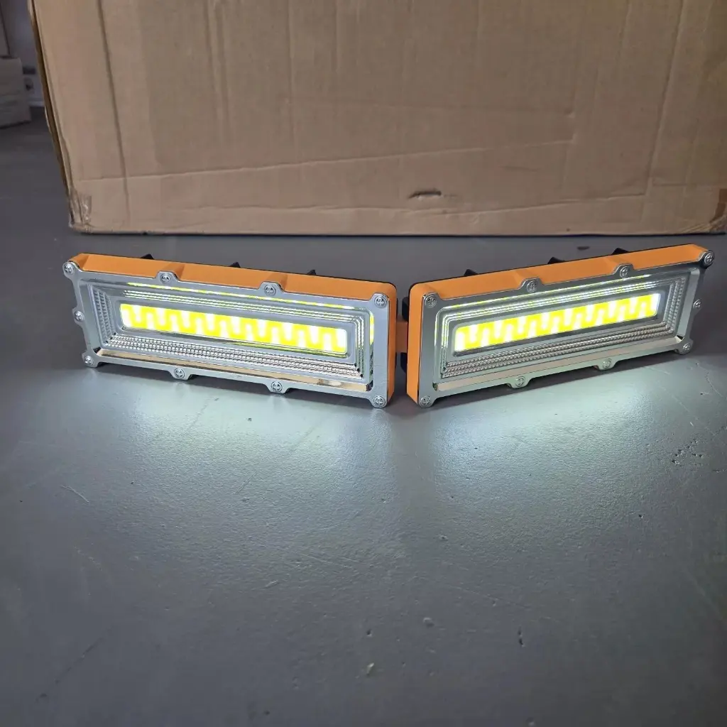 HANDY BRITE Ultra-Bright 72 LED Foldable Work Light 1000 Lumens USB Rechargable