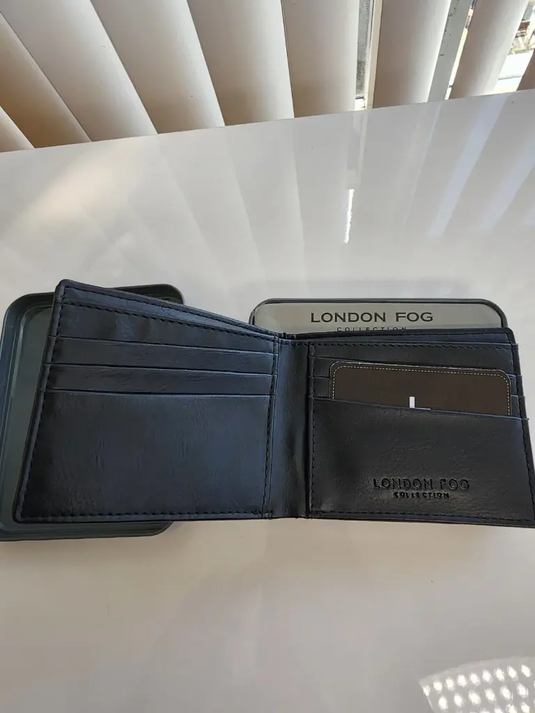 London Fog Men's Leather Bifold Wallet Black