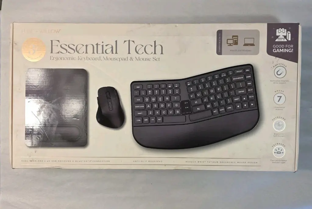 Luxe + Willow Ergonomic Keyboard Mouse & Mousepad Set (black)