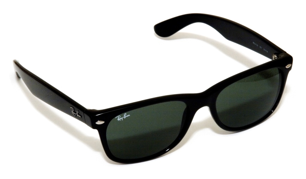 RAY-BAN WAYFARER SUNGLASS