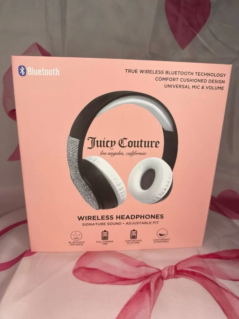 Juicy Couture Wireless headphones